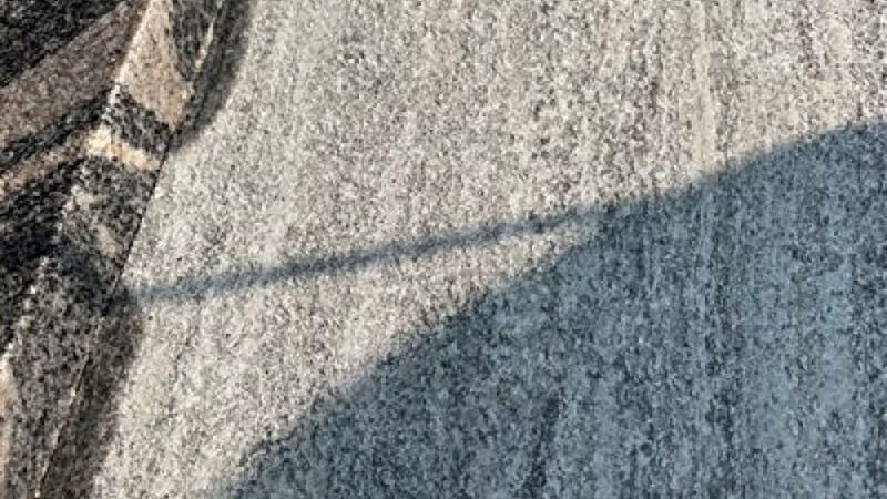石材马赛克与陶瓷马赛克：材质与风格的抉择